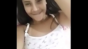 Novinha Tesuda do Corpo Bronzeado Tocando Xota Linda no Whatsapp